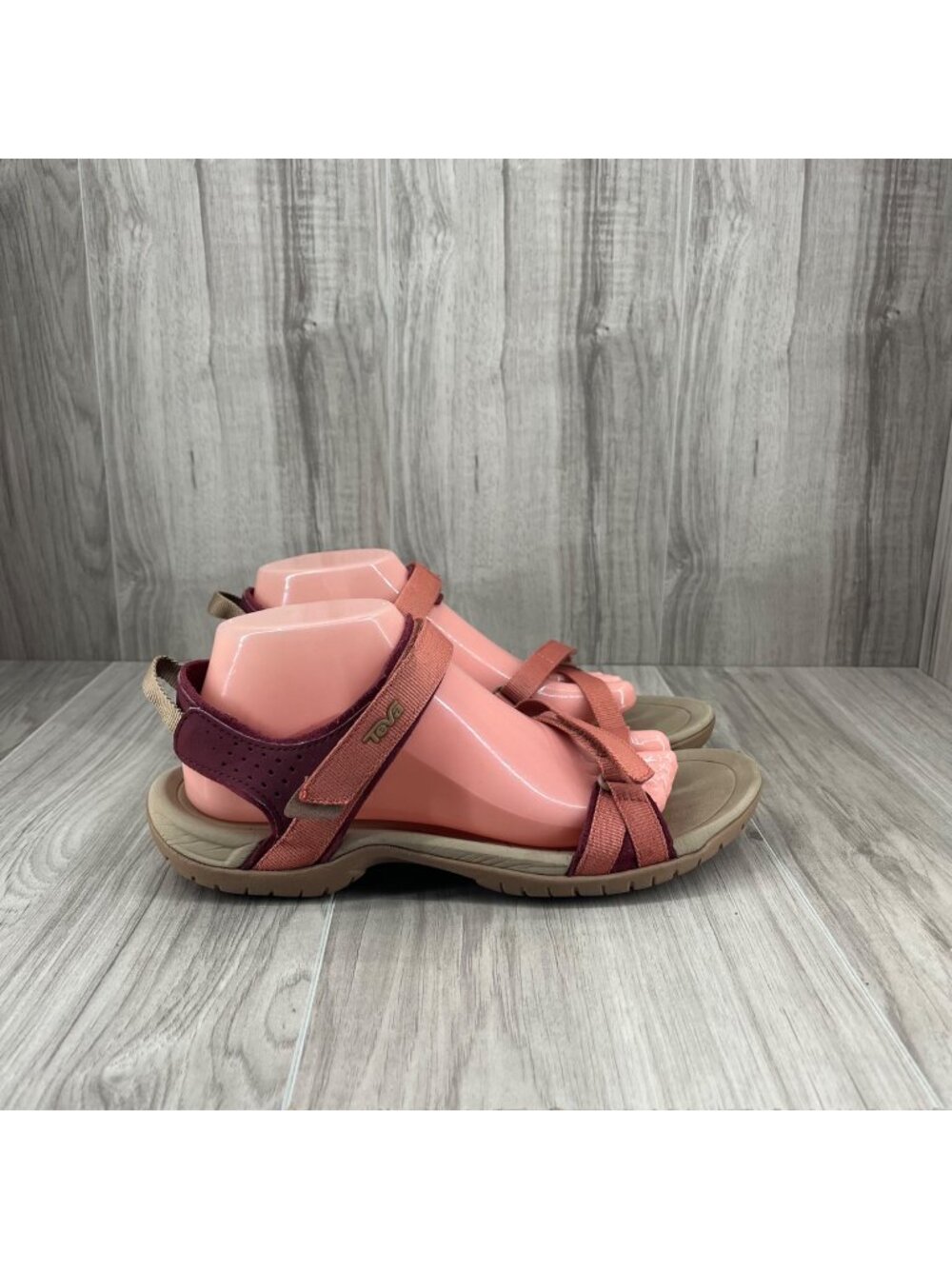 Teva Sandals Womens 9.5 Verra Sport Hook and Loop Strappy Outdoor Shoes